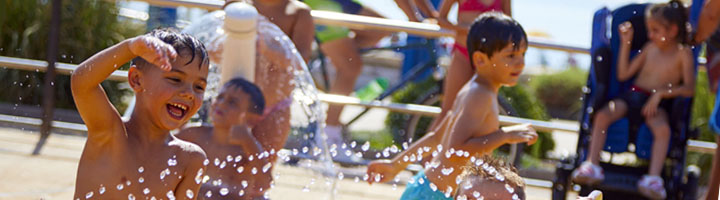 Juegos de agua para niños seguros e inclusivos con las soluciones de VORTEX