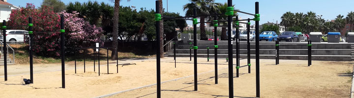 Premiá de Mar estrena un nuevo parque deportivo de calistenia