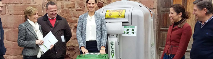 Epremasa impulsa entre hosteleros y comerciantes de Montoro el reciclaje de vidrio y la recogida de cartonaje