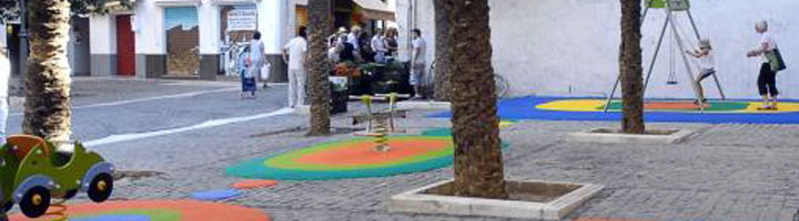 Granada impulsa un plan integral en 98 parques infantiles de la ciudad