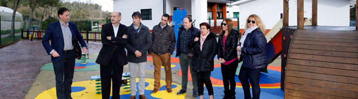 Ruiloba inaugura la remodelación del parque infantil situado junto al CEIP Santiago Galas