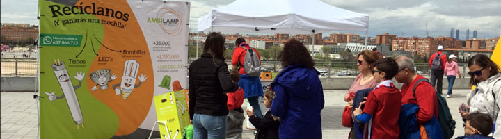 AMBILAMP promueve el reciclaje de lámparas en el Día del Niño Atlético en Madrid