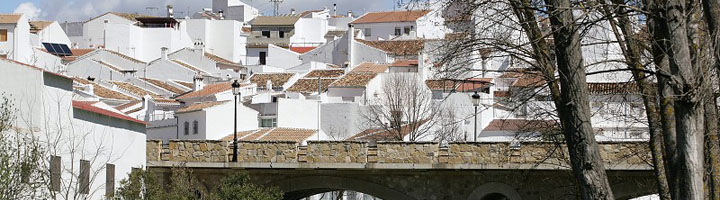 La Diputación de Málaga redacta proyectos para renovar el alumbrado de 52 municipios con luminarias LED