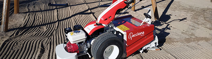 Un limpia areneros autopropulsado, la última innovación de ACCIONA en el Parque del Retiro