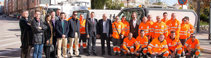 Caravaca pone en marcha el nuevo servicio de limpieza viaria en el casco urbano y pedanías