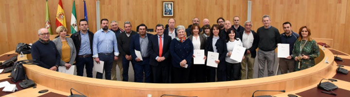 La Diputación de Granada financia la compra de vehículos de recogida de residuos en 24 pequeños municipios de la provincia