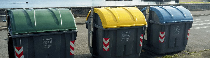 Concello de Riveira instala los contenedores de carga lateral de CONTENUR