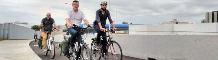Inaugurado el nuevo carril bici que une la Zona Franca con el centro de Barcelona