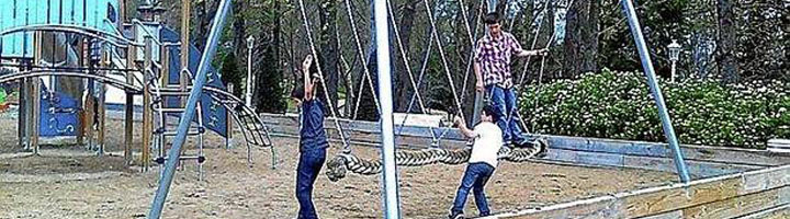 Nueva zona de juegos infantiles en el parque de Larratxo en San Sebastián