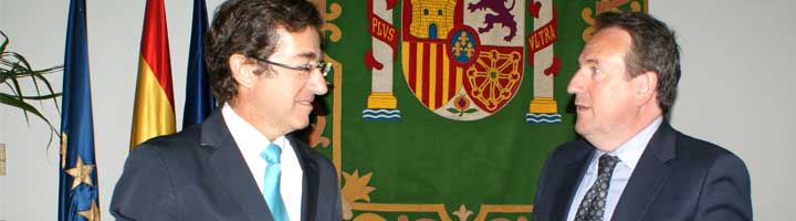 La FEMP y las empresas del sector trabajarán juntas para potenciar el transporte urbano