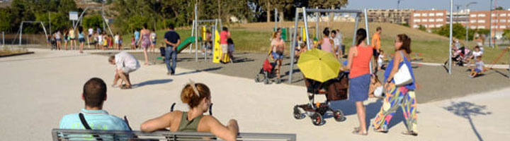 Málaga inaugura un parque de más de 17.300 m2 dotado con zonas verdes, juegos infantiles, y parque canino