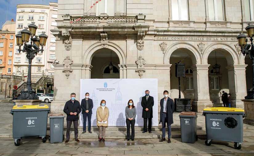 A Coruña inicia la renovación de 9.000 contenedores para residuos orgánicos e inorgánicos