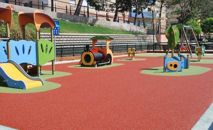 Alcalá de Guadaíra amplía su red de parques infantiles con más de 5.000 metros cuadrados a lo largo de los cuatro distritos