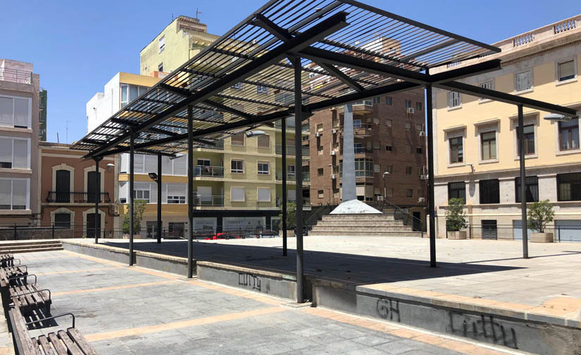 Almería presenta un proyecto para hacer de la Plaza López Falcón un espacio singular para los niños