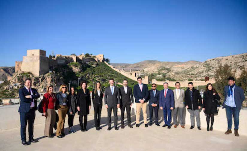 Almería recibe a una delegación mexicana interesada en aprender sobre las iniciativas de desarrollo sostenible de la ciudad