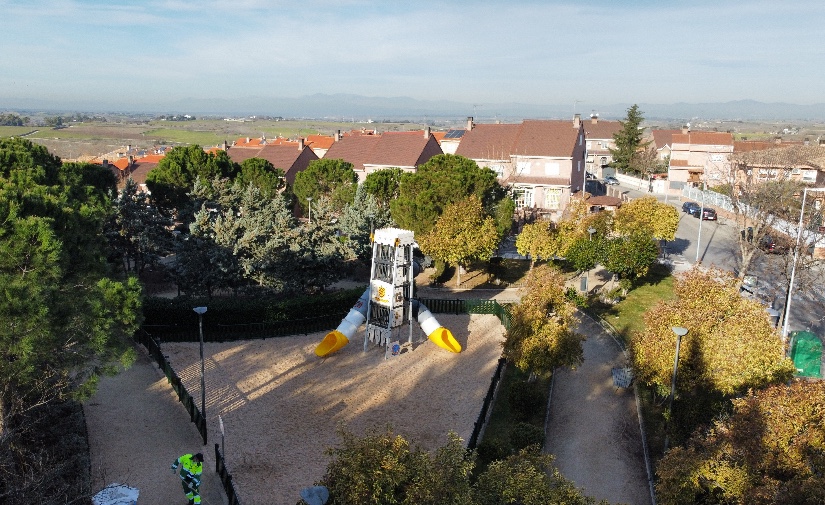 BENITO URBAN presenta sus nuevas estructuras de juego de gran formato