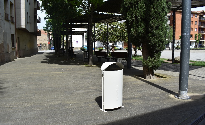Benito Urban relanza su papelera DARA con más capacidad, resistencia y diseño