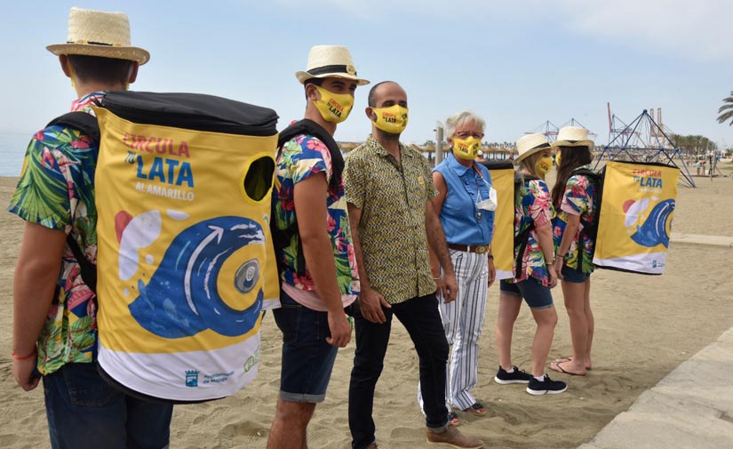 “Circula tu lata”, la campaña malagueña para impulsar el reciclaje en las playas