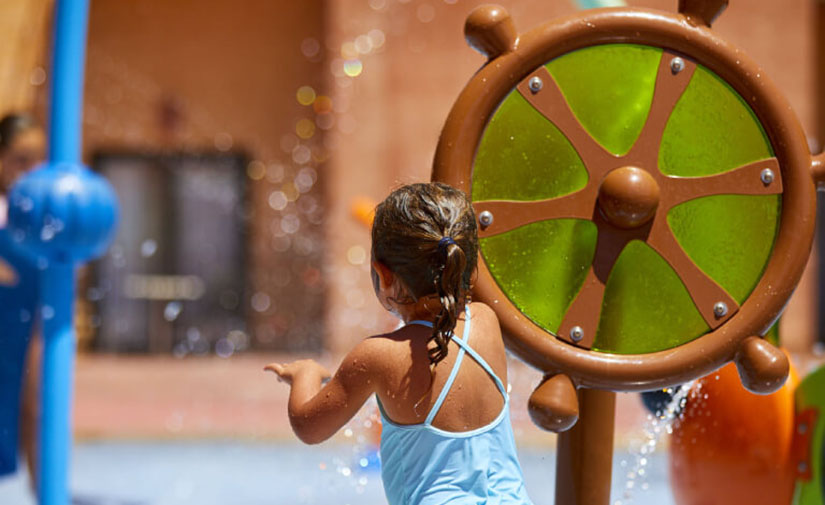 Cómo diseñar un parque acuático que combine diversión y aprendizaje