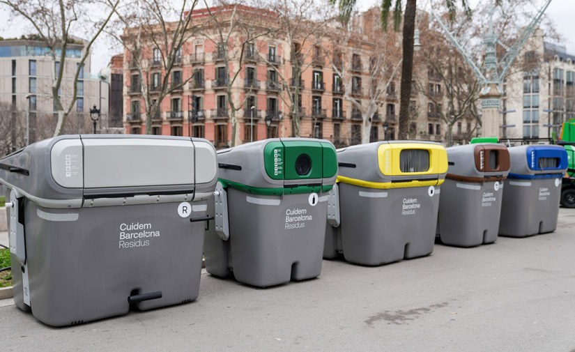 Contenedores más bajos para mejorar la visibilidad y adaptables a la morfología de cada barrio de Barcelona