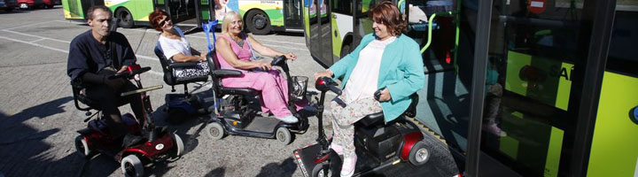 Madrid aprueba el nuevo reglamento de viajeros del transporte interurbano, con mejoras en la accesibilidad