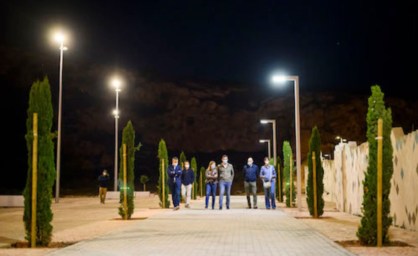 El Ayuntamiento de Almería mejora el entorno de La Alcazaba y La Hoya con nueva iluminación eficiente