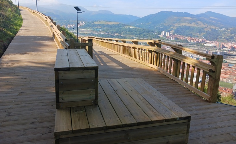 El Ayuntamiento de Bilbao finaliza la primera de las dos pasarelas en Artxanda
