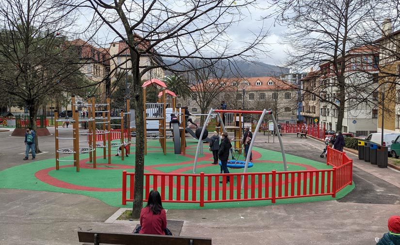 El Ayuntamiento de Bilbao mejora las zonas estanciales de Jardines de Solokoetxe
