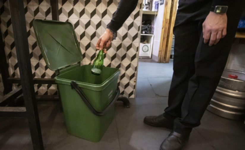 El Ayuntamiento de Huelva impulsa el reciclaje de envases de vidrio en casi 400 establecimientos hosteleros