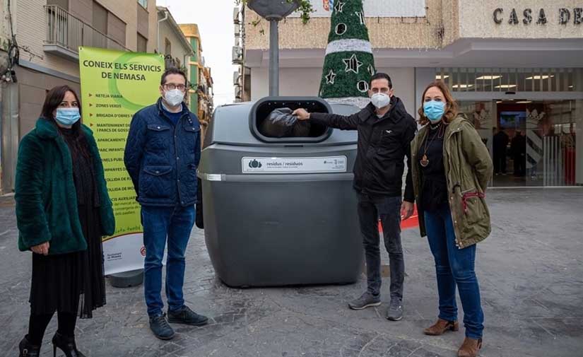 El Ayuntamiento de Mislata readapta sus contenedores con tapas sin contacto