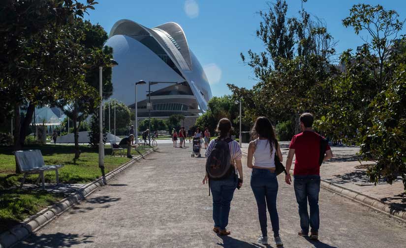 El Ayuntamiento de Valencia amplía la zona de juegos infantiles del parque Juan Bautista Pastor de Borbotó