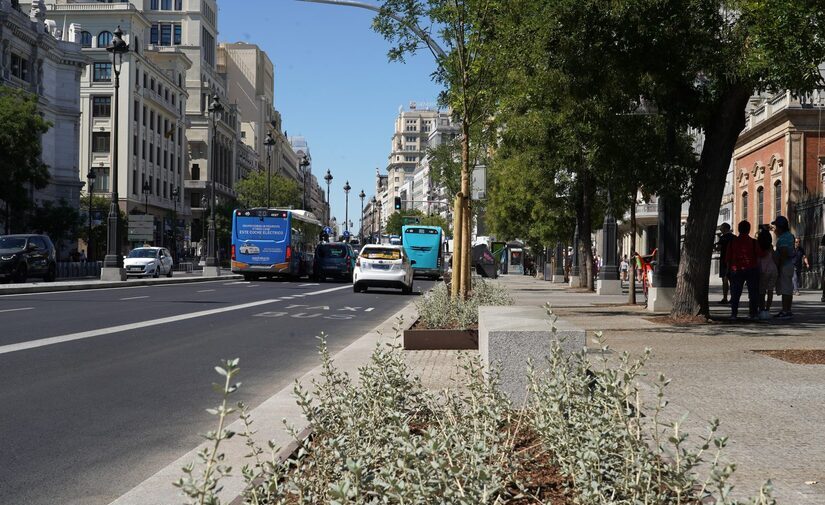 Madrid culmina las obras de la calle de Alcalá, modelo del urbanismo que se impulsará en la ciudad
