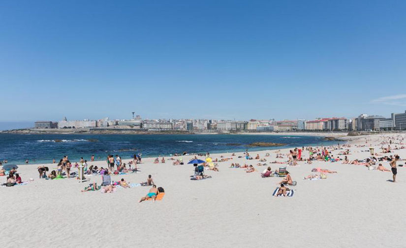 El Concello de A Coruña controlará el acceso a las playas con cámaras y un dispositivo para contar baños