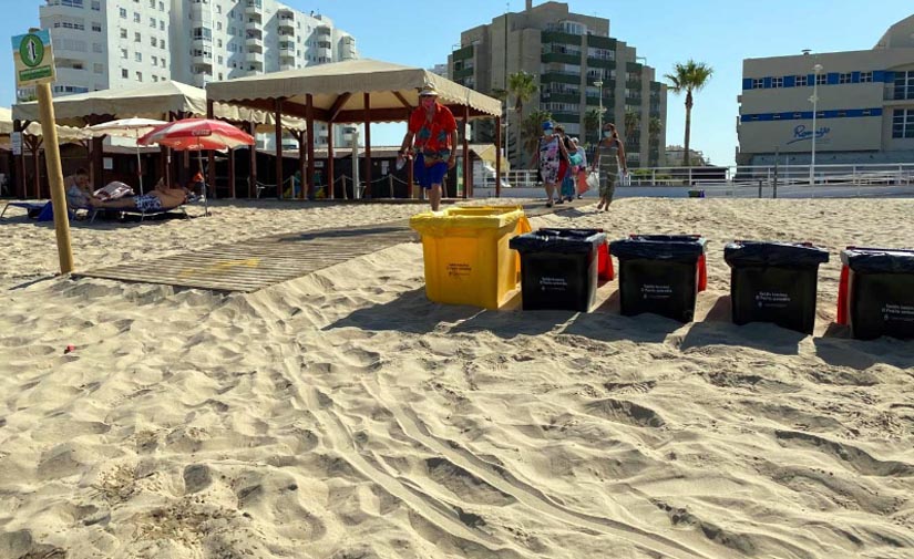 El Puerto de Santa María refuerza la limpieza de playas con 115 nuevos contenedores
