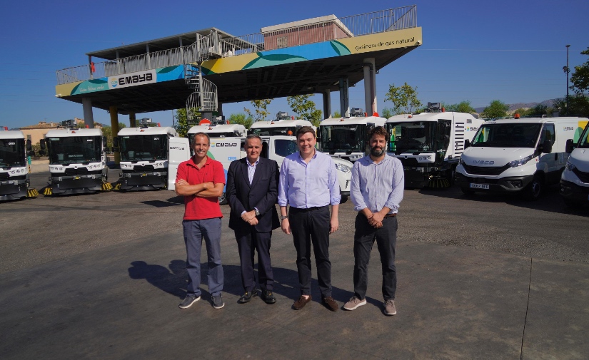 Palma activará en septiembre un plan de baldeo con un 30 % más de actuaciones gracias a la nueva flota de EMAYA