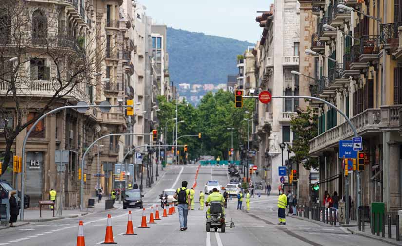 Empiezan los trabajos para ampliar las aceras de la Via Laietana de Barcelona