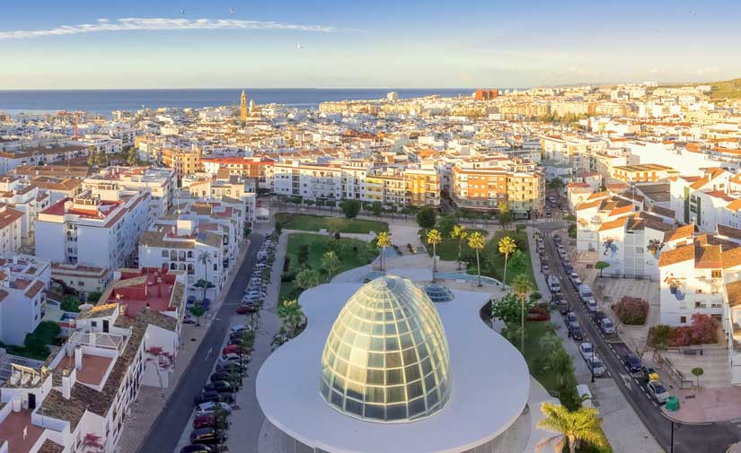 Estepona elaborará un plan de medidas para frenar el cambio climático tras la adhesión a la Red Española de Ciudades por el Clima