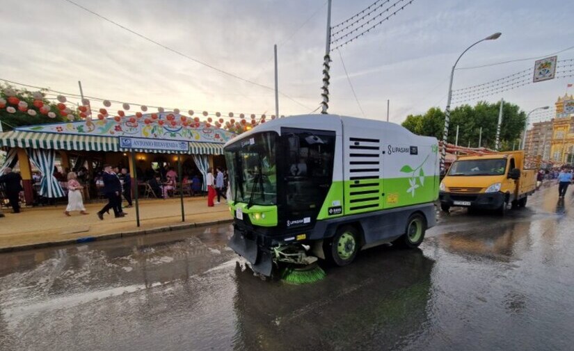 Éxito de Lipasam con su plan especial de limpieza viaria y recogida de residuos para la Feria de Abril