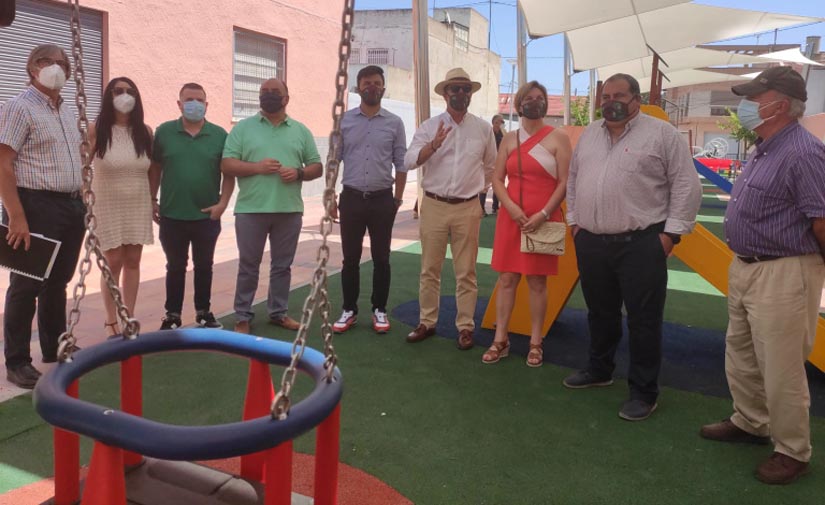 Finalizan las obras de reurbanización y adecuación de la Plaza de la Cruz de la pedanía de San Bartolomé