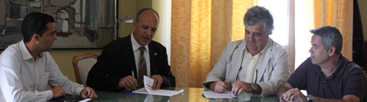 El Ayuntamiento de Arrecife y Urbaser firman el contrato del servicio de limpieza