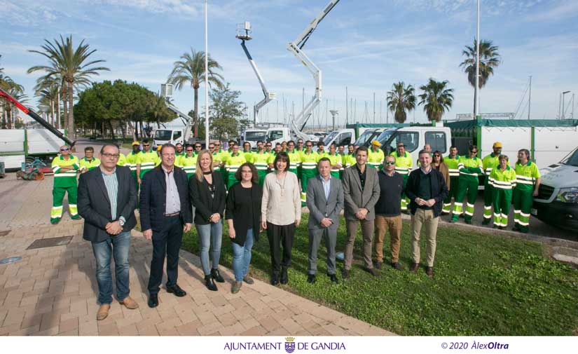 Gandia continúa mejorando el servicio de limpieza y mantenimiento de parques y jardines