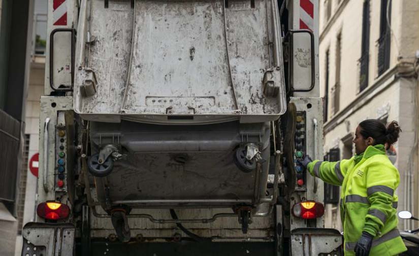 Garantizados los servicios de limpieza y mantenimiento del espacio público en Barcelona