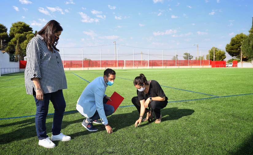 Garrapinillos apuesta por el césped artificial en su nuevo campo de fútbol