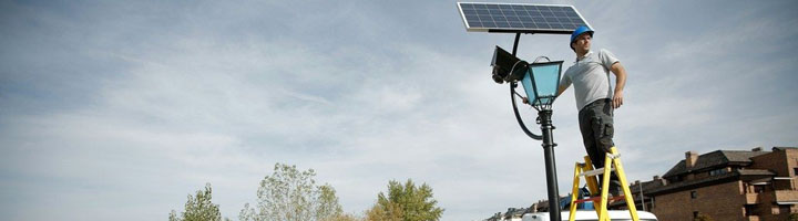 Las Rozas instala las primeras farolas solares en parques y zonas naturales para aumentar la eficiencia energética