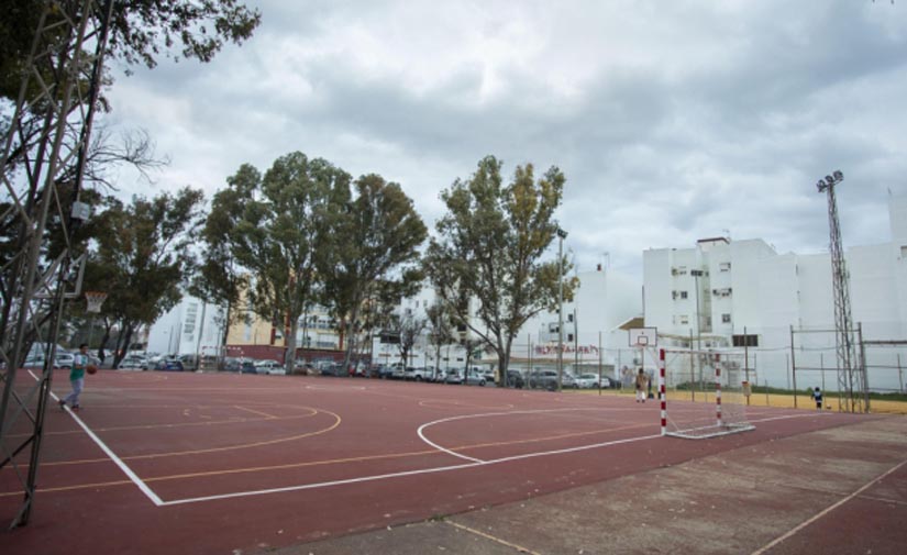 Huelva moderniza el alumbrado de las pistas deportivas de la ciudad