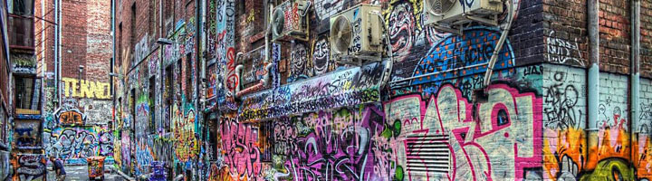 Granada aprueba una convocatoria de subvenciones para la eliminación del grafitismo vandálico