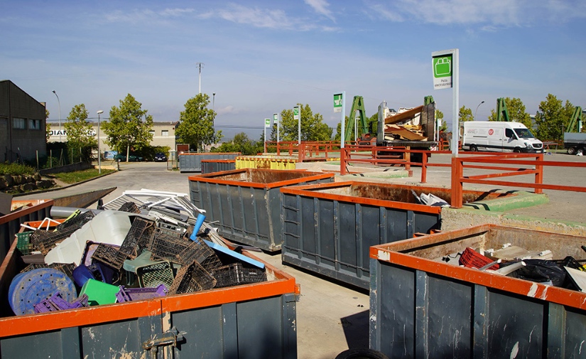 La ARC concede 13 M€ a entes locales para reforzar y ampliar la red de puntos limpios