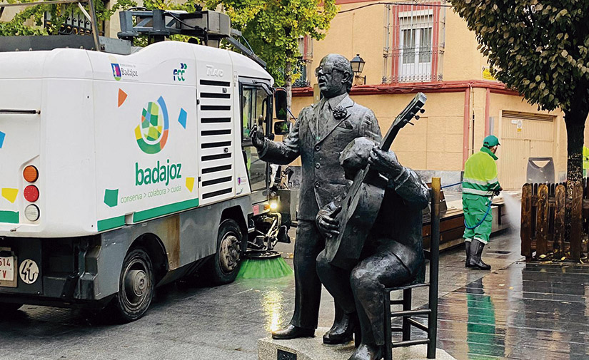 La ciudad de Badajoz renueva con FCC Medio Ambiente la limpieza viaria y recogida de residuos