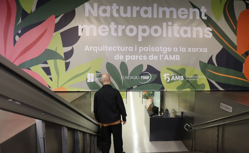 La exposición “Naturalment Metropolitans” reivindica el valor ambiental, social y arquitectónico de la red de parques del AMB
