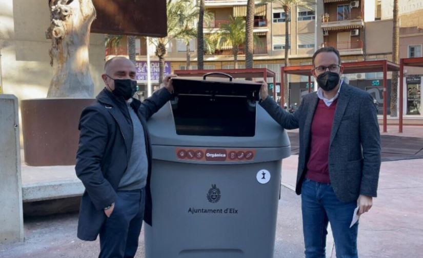 La recogida de residuos orgánicos llega al barrio de El Pla de Elche con la instalación del contenedor marrón